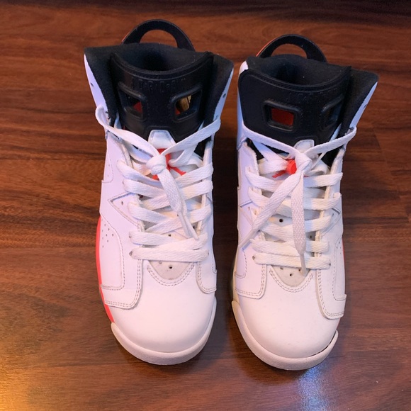 Jordan 6 white infared size 6 - Picture 2 of 5